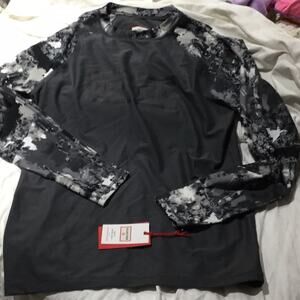 Hunter men’s M swim shirt upf 50 NWT